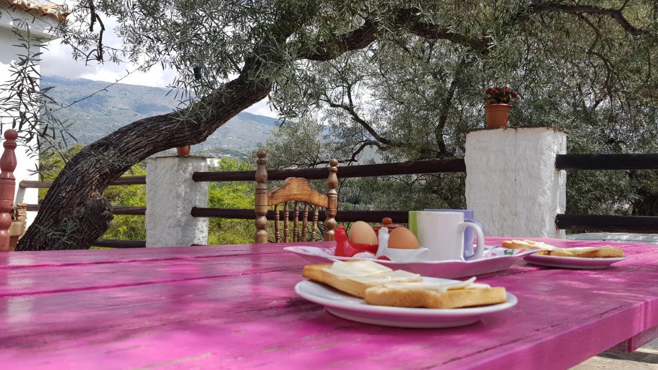 Gateway To The Alpujarras, 'Cortijo Derry' Hotel Orgiva Esterno foto