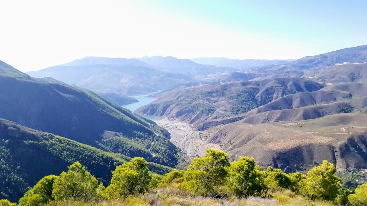 Gateway To The Alpujarras, 'Cortijo Derry' Hotel Orgiva Esterno foto
